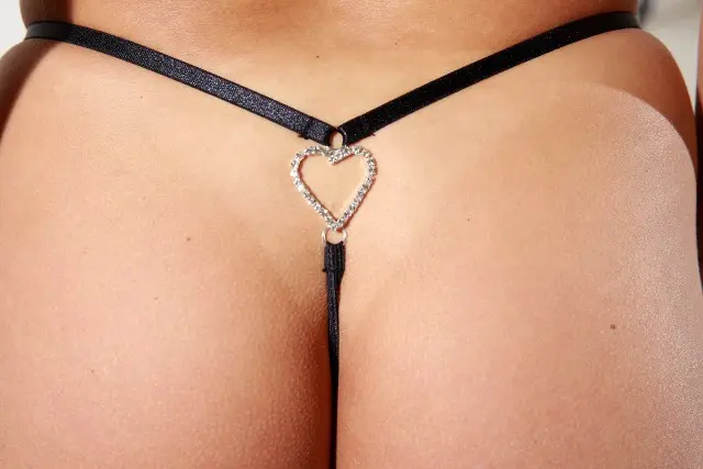 [M067BLA] Tanga Hilo D.HEART (Blanco)